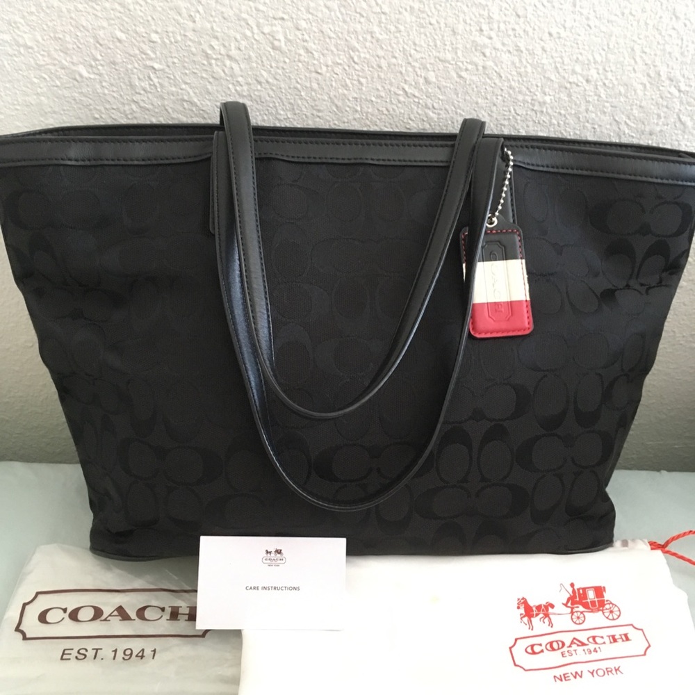 authentic coach canvas signature logo print bag